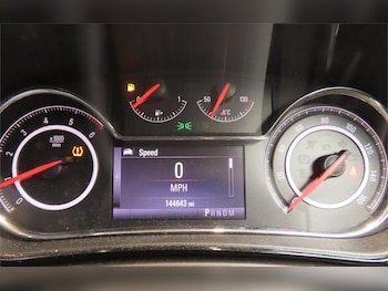 Used Vauxhall Insignia 2016 for sale - 76641622: Photo