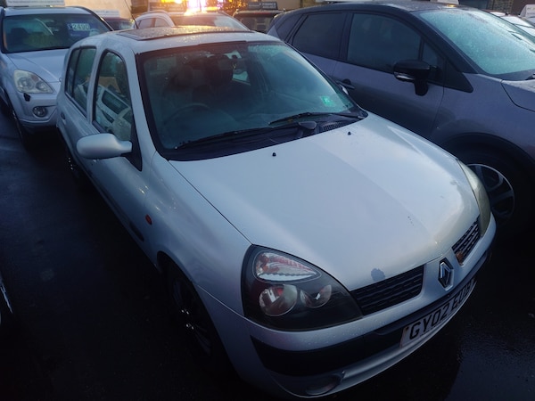 Used Renault Clio 2002 for sale - 76328869: Photo 1