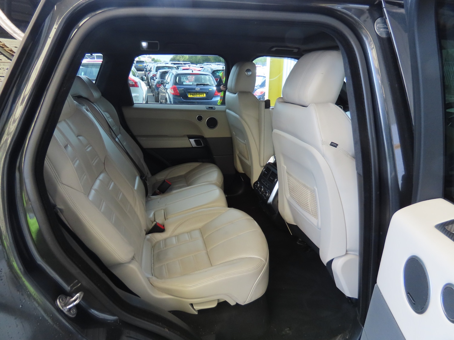 Used Land Rover Range Rover Sport 2015 for sale - 76198127: Photo 10