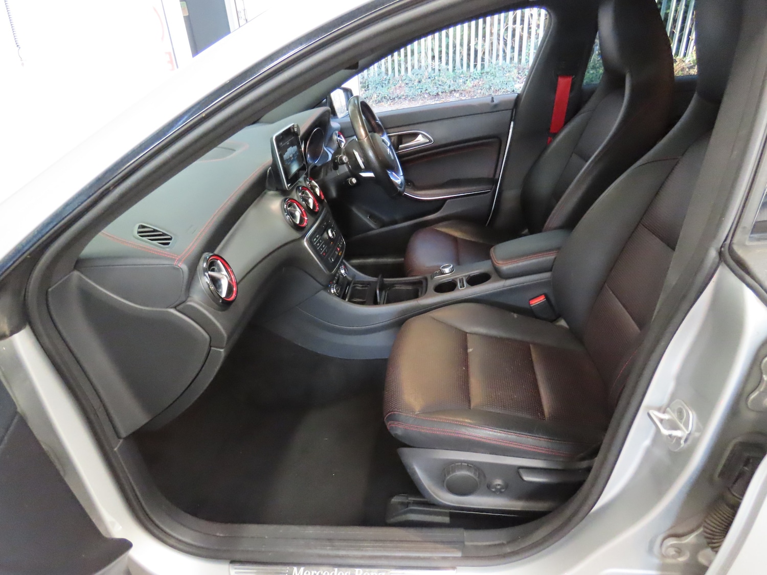 Used Mercedes-Benz CLA 2015 for sale - 76273760: Photo 7