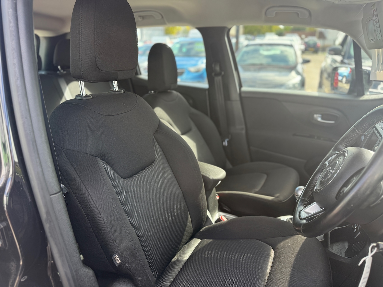 Used Jeep Renegade 2016 for sale - 75918187: Photo 11