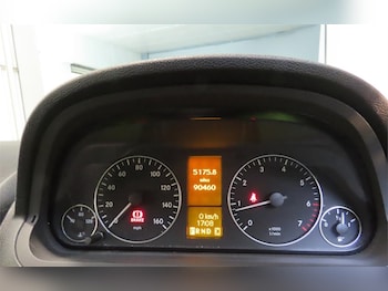 Used Mercedes-Benz A-Class 2010 for sale - 76495807: Photo