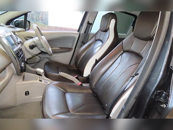 Used Renault Zoe 2018 for sale - 76697799: Photo