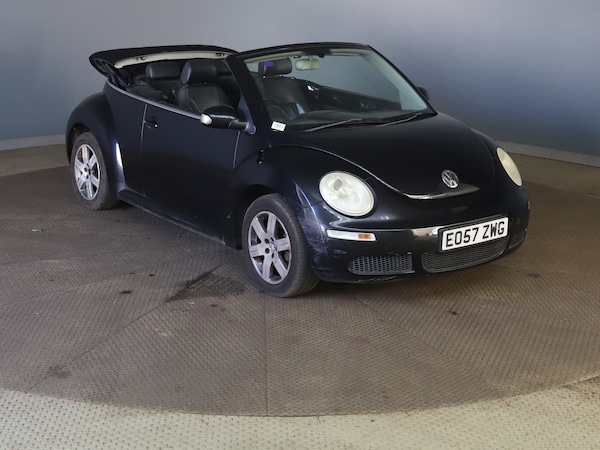 Cheap Volkswagen Beetle (57) - 1.6 Luna Cabriolet 2dr Petrol Manual Euro 4 (102 ps) for sale in Bristol, Bristol