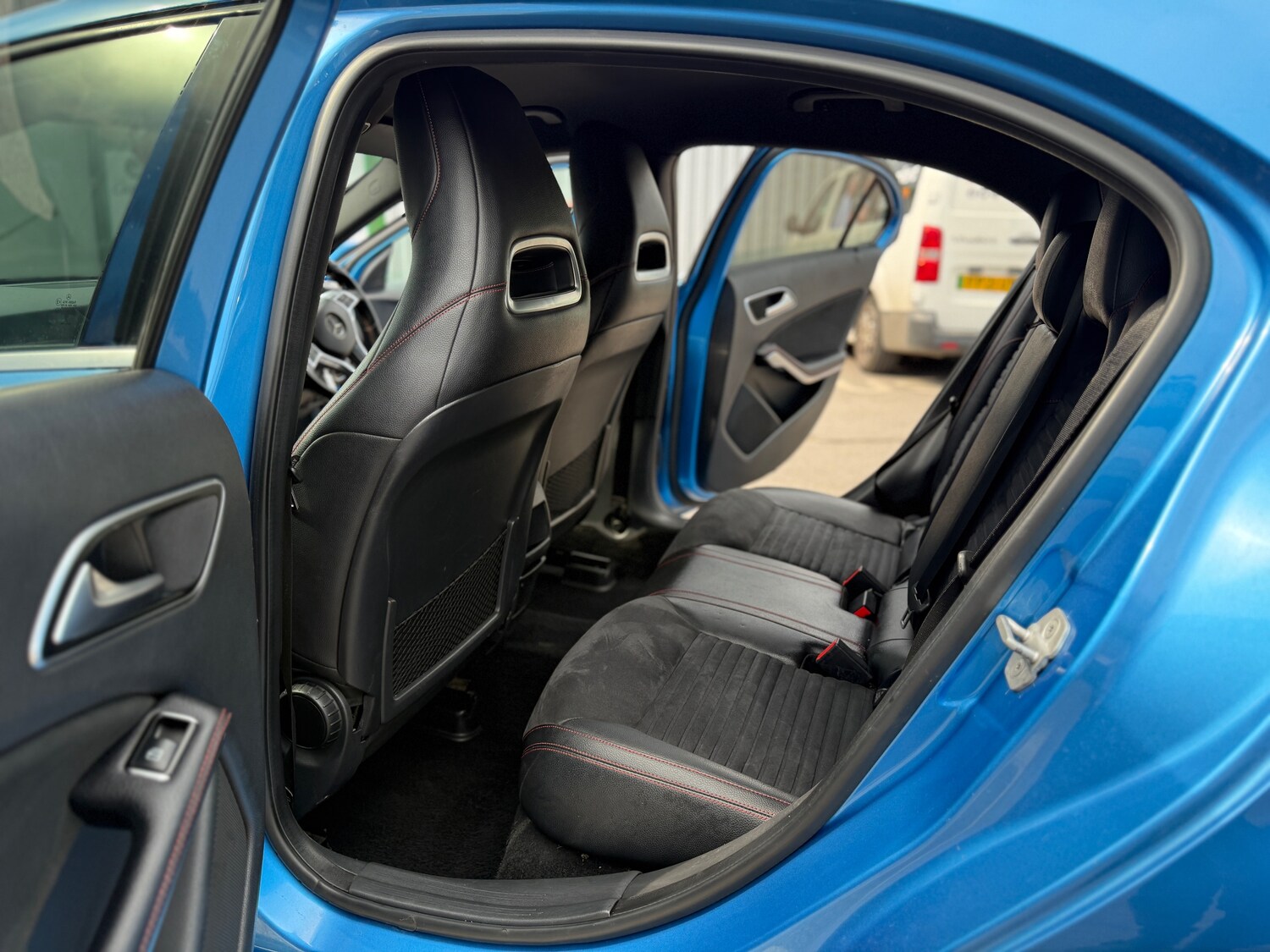 Used Mercedes-Benz A-Class 2013 for sale - 76453636: Photo 16