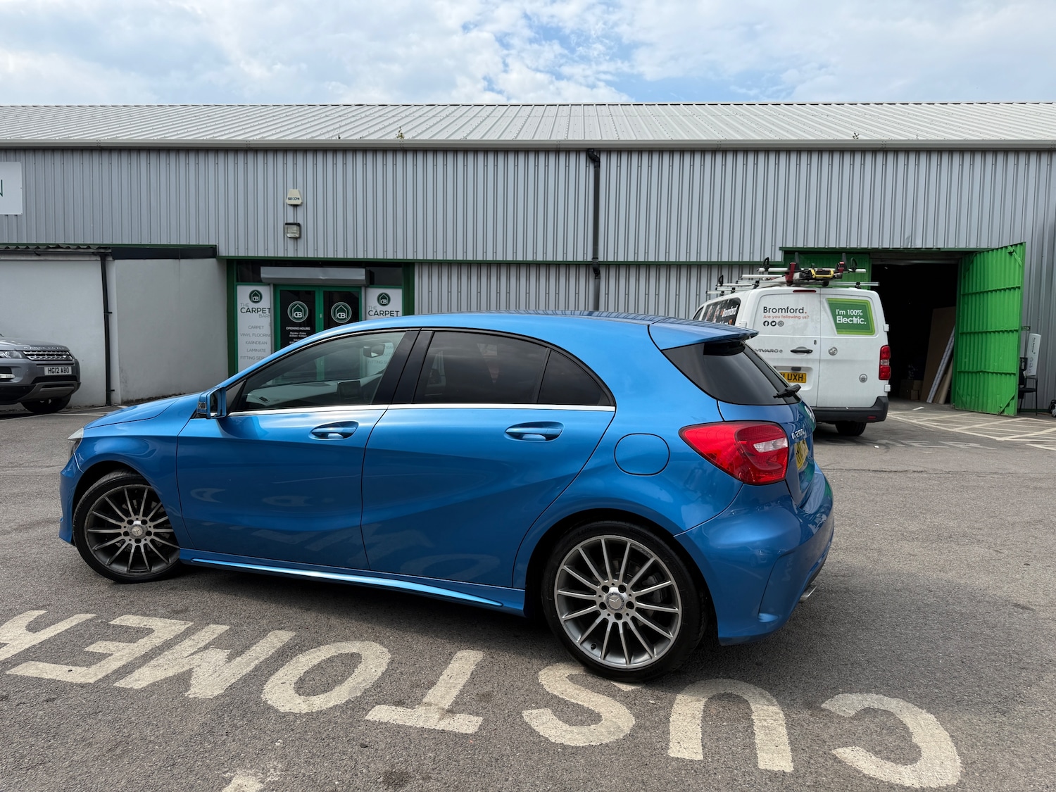 Used Mercedes-Benz A-Class 2013 for sale - 76453636: Photo 6