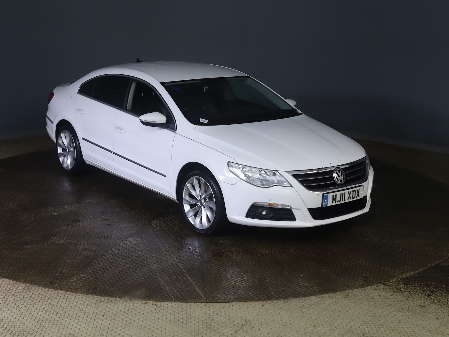 Used Volkswagen CC 2011 for sale - 76357804: Photo 1