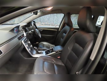 Used Volvo V70 2016 for sale - 76819702: Photo