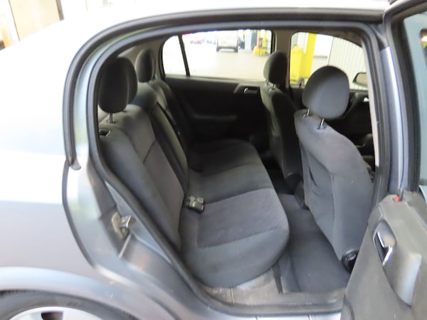Used Vauxhall Astra 2004 for sale - 76224981: Photo 10