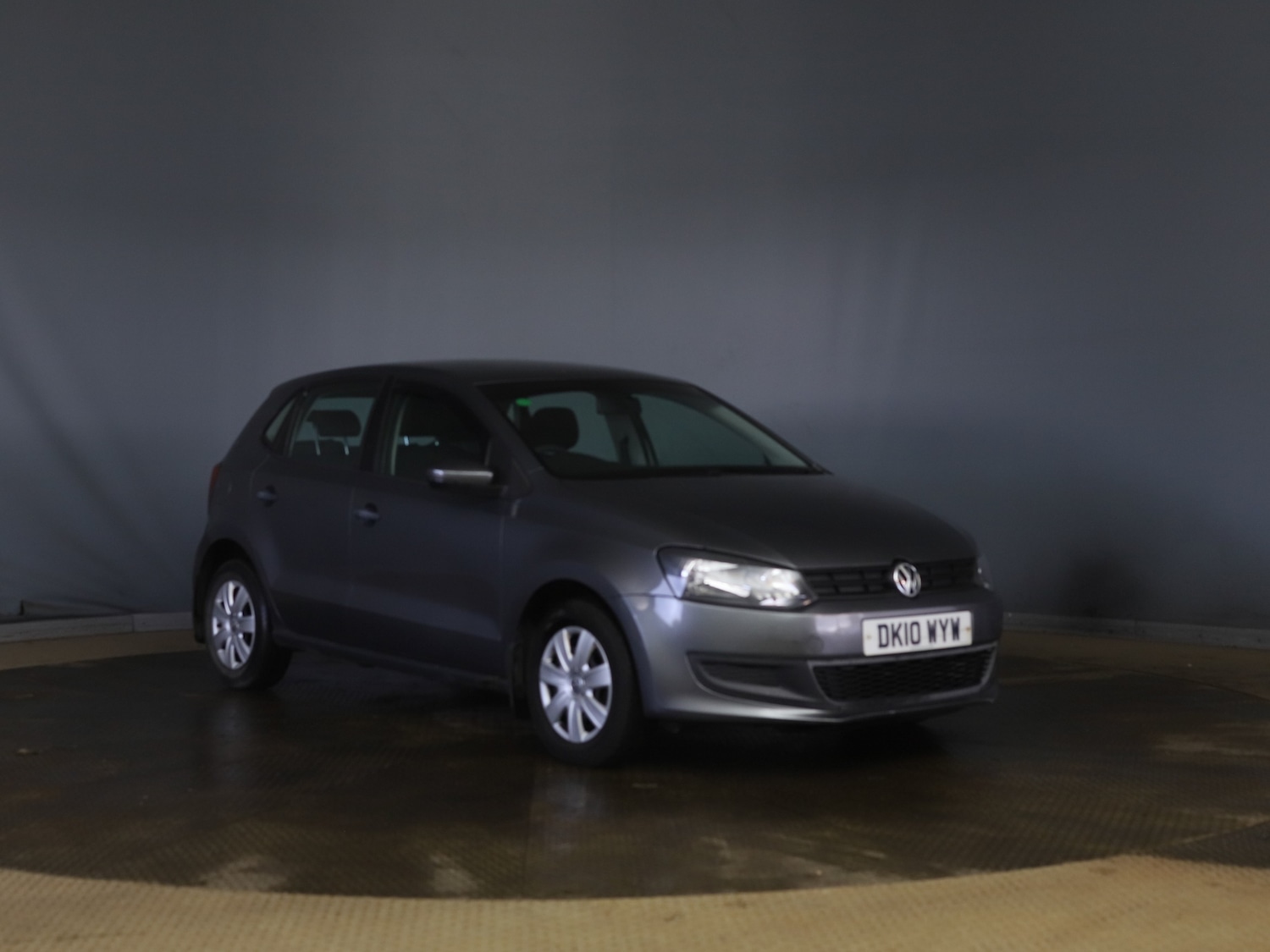 Used Volkswagen Polo 2010 for sale - 76357813: Photo 1