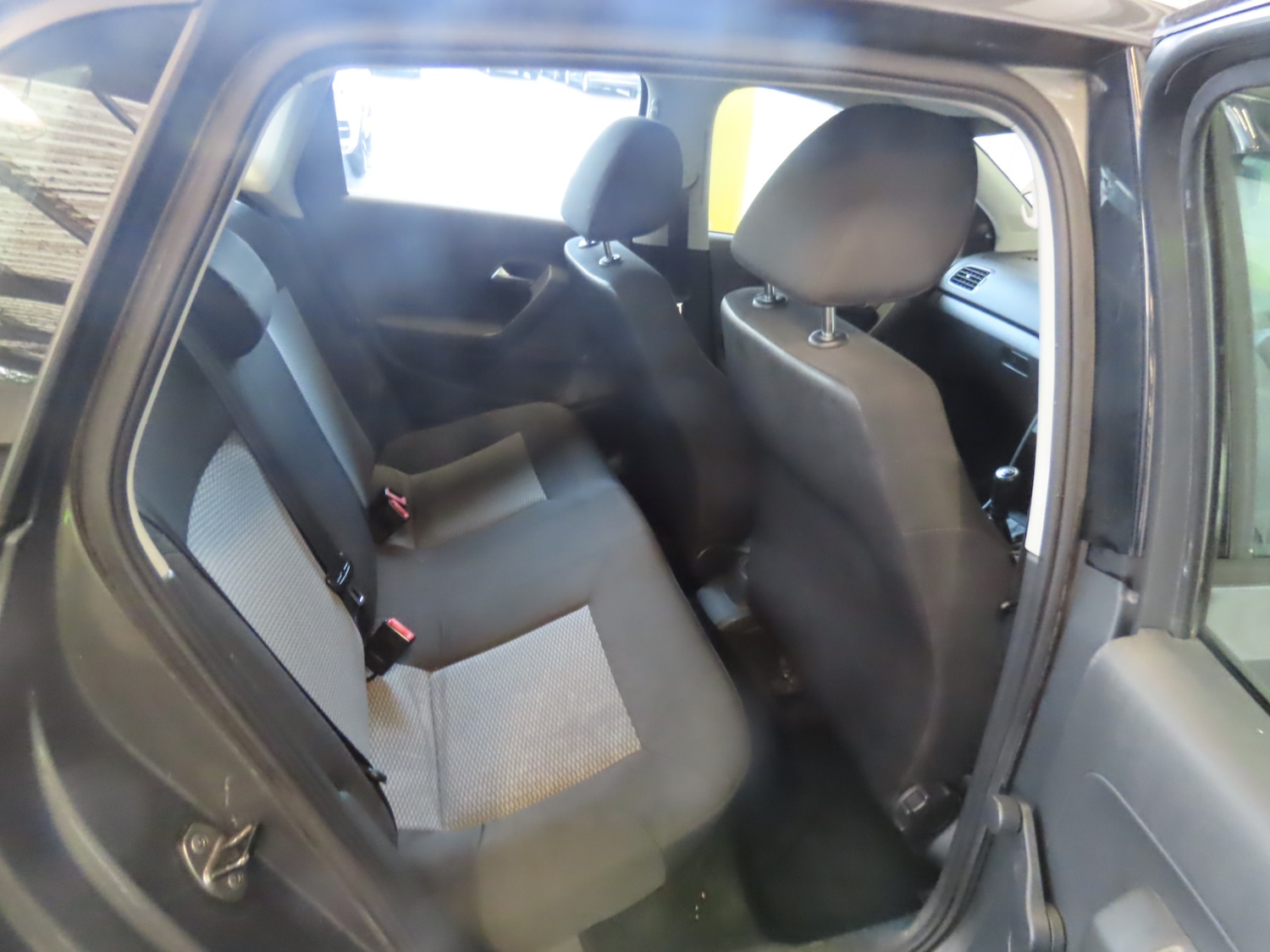 Used Volkswagen Polo 2010 for sale - 76357813: Photo 10