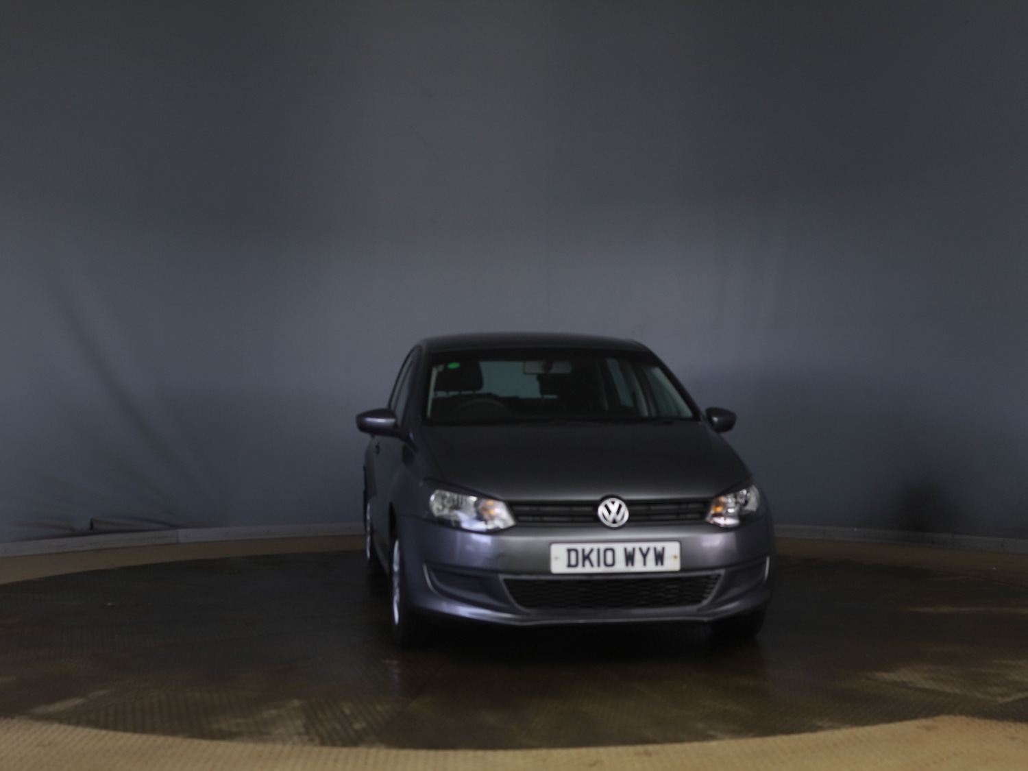 Used Volkswagen Polo 2010 for sale - 76357813: Photo 2
