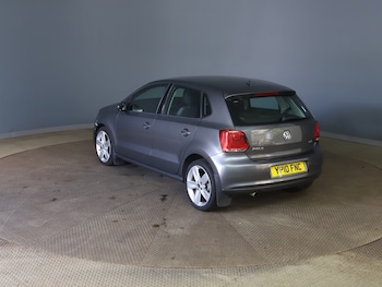 Used Volkswagen Polo 2010 for sale - 75918205: Photo