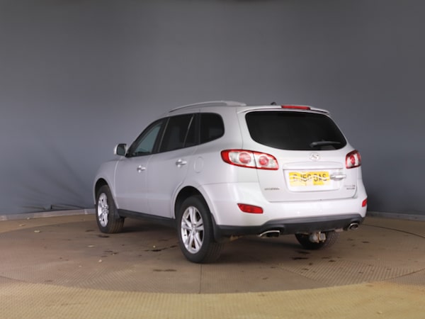 Used Hyundai Santa Fe 2010 for sale - 76292884: Photo 4