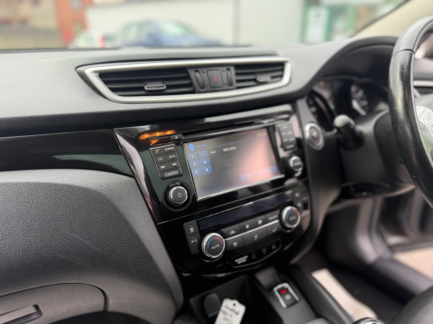 Used Nissan Qashqai 2015 for sale - 76198104: Photo 12