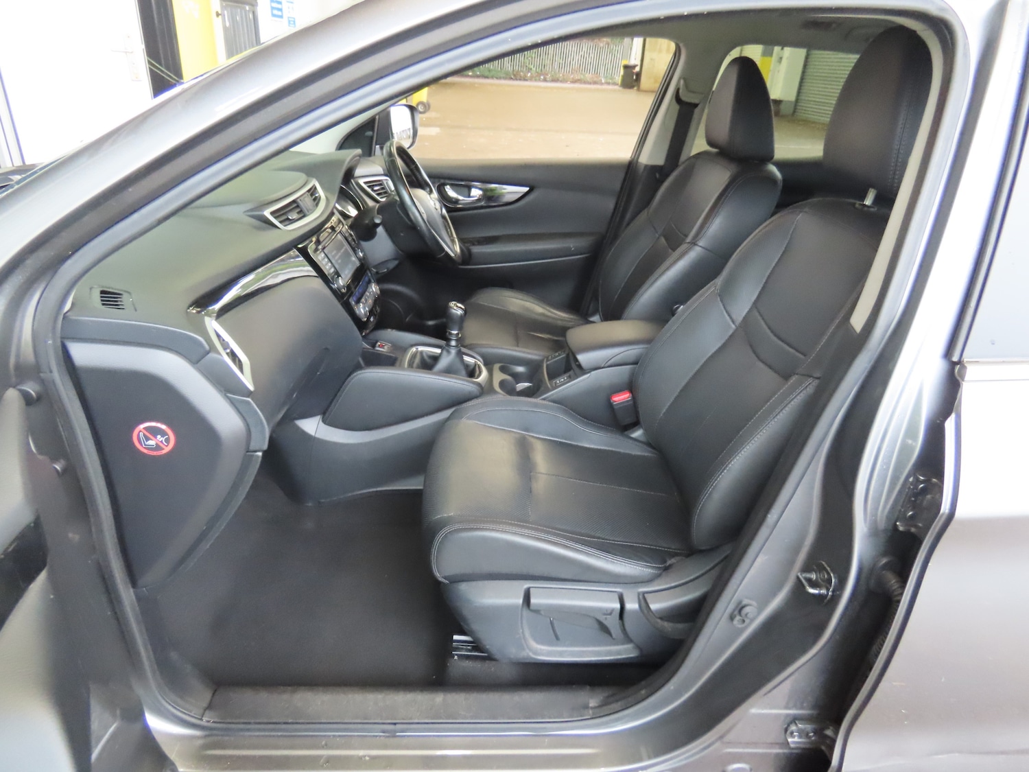 Used Nissan Qashqai 2015 for sale - 76198104: Photo 7