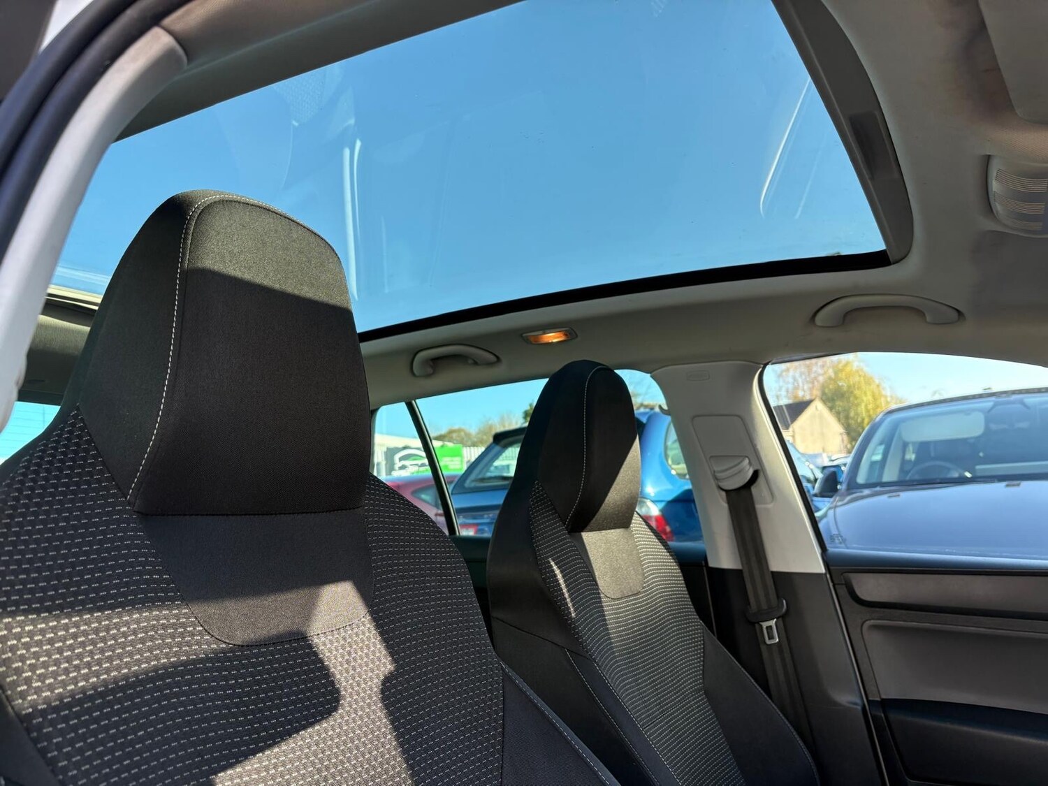 Used Skoda Rapid Spaceback 2014 for sale - 76249614: Photo 11