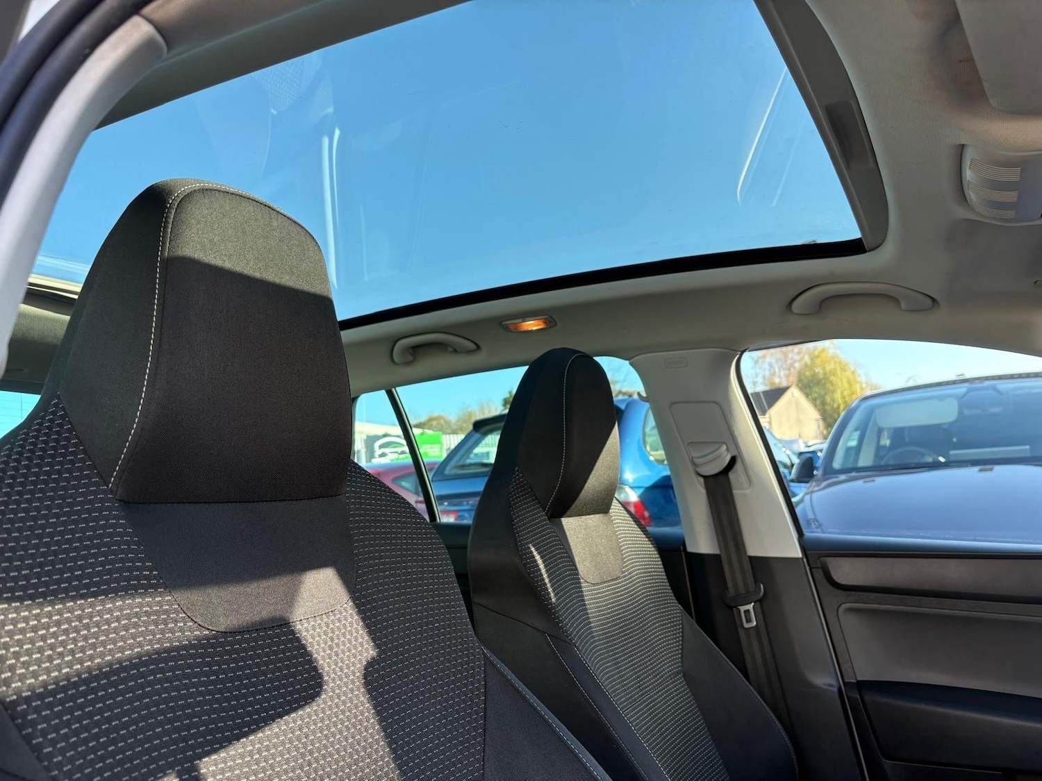 Used Skoda Rapid Spaceback 2014 for sale - 76249614: Photo 15