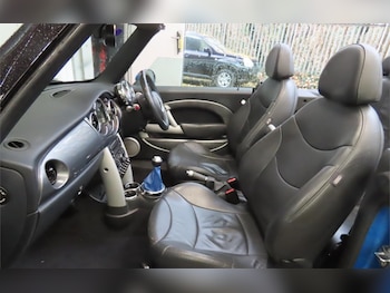 Used MINI Convertible 2007 for sale - 76909274: Photo