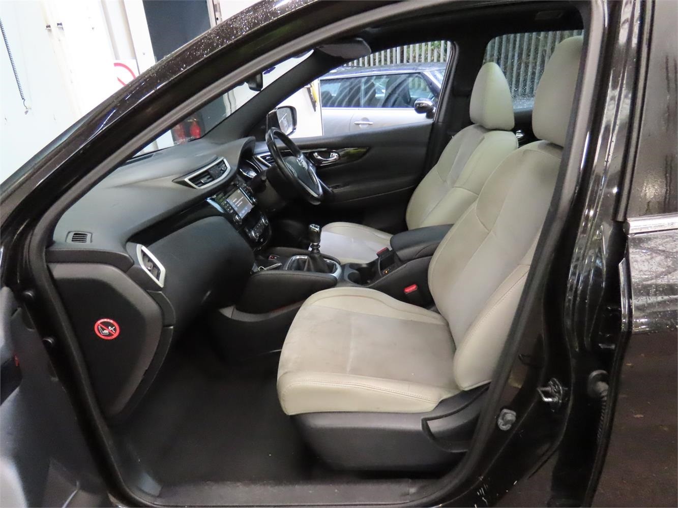Used Nissan Qashqai 2014 for sale - 76416519: Photo 10