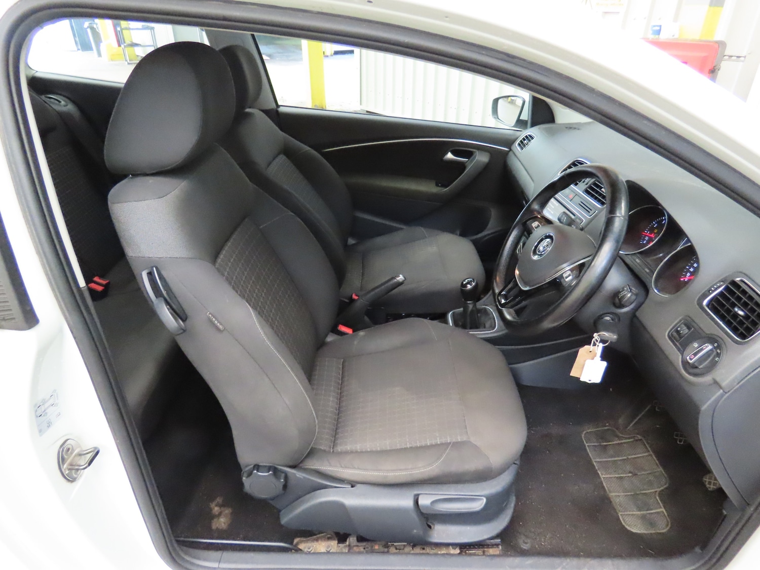 Used Volkswagen Polo 2014 for sale - 76792435: Photo 10