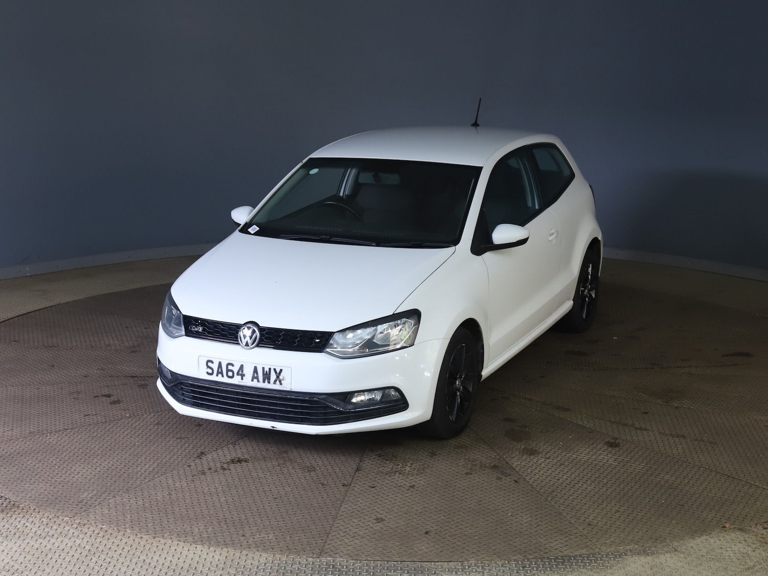 Used Volkswagen Polo 2014 for sale - 76792435: Photo 2