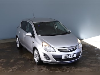 Vauxhall - Corsa
