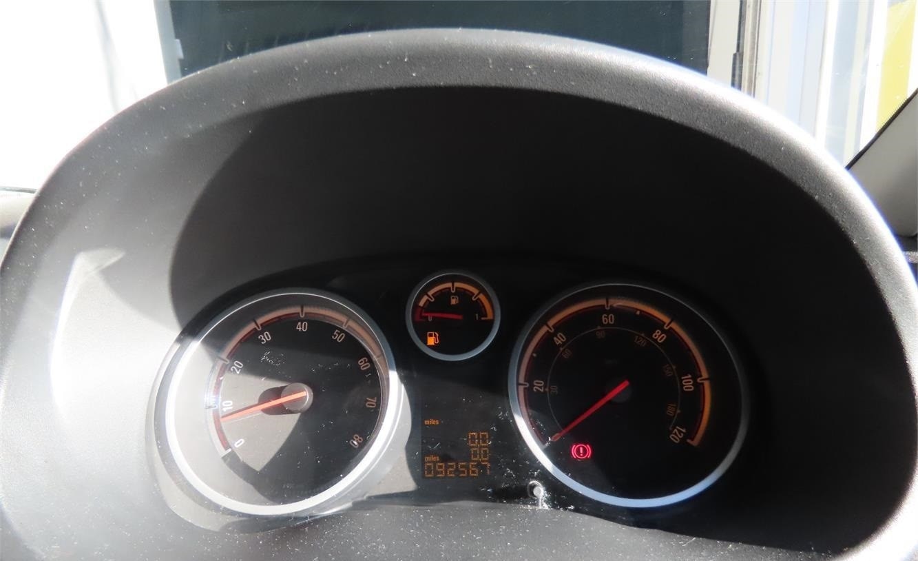 Used Vauxhall Corsa 2013 for sale - 76819699: Photo 3