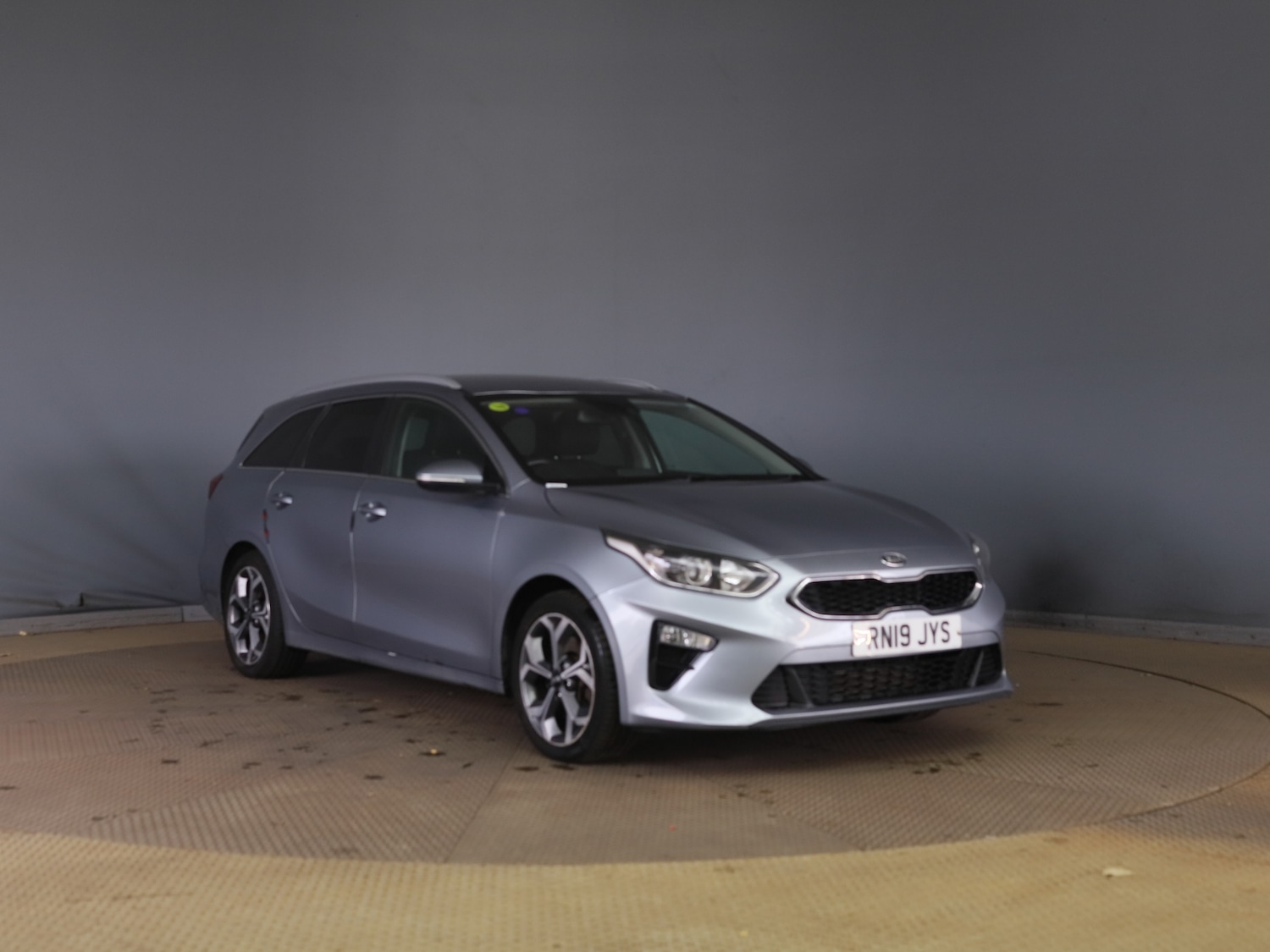 Used Kia Ceed 2019 for sale - 76292896: Photo 1
