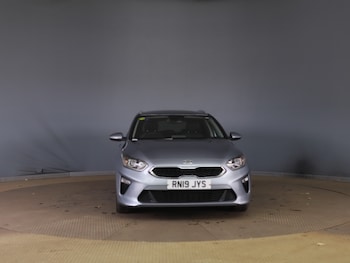 Used Kia Ceed 2019 for sale - 76292896: Photo 2