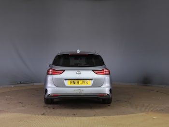 Used Kia Ceed 2019 for sale - 76292896: Photo 4