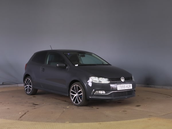 Used Volkswagen Polo 2014 for sale - 76292859: Photo 1