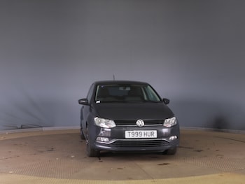 Used Volkswagen Polo 2014 for sale - 76292859: Photo 2