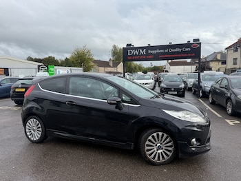 2009 (09) - 1.6 TDCi Titanium Hatchback 3dr Diesel Manual (110 g/km 89 bhp)