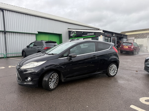 Used Ford Fiesta 2009 for sale - 76165211: Photo 4