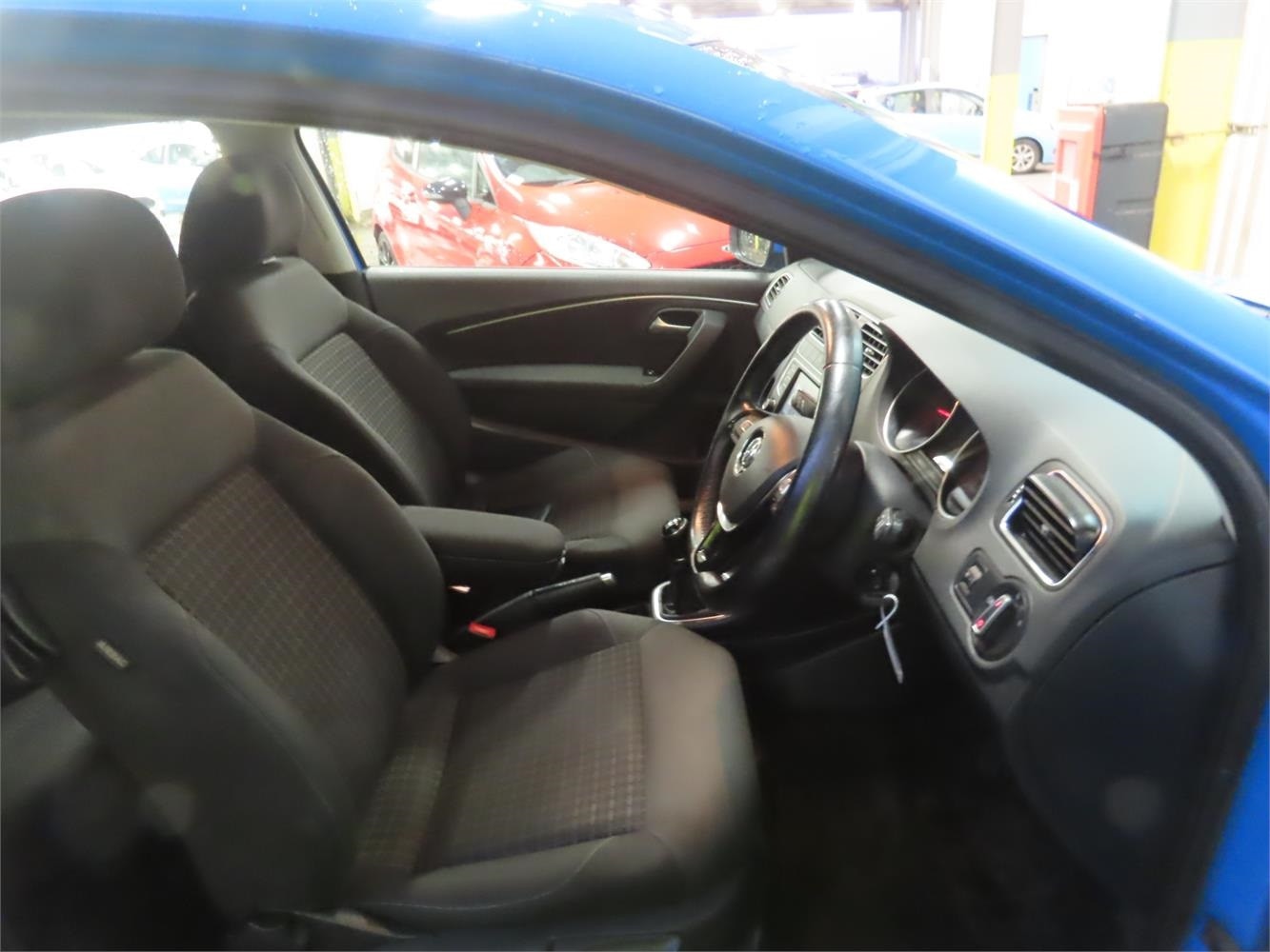 Used Volkswagen Polo 2014 for sale - 76915187: Photo 6