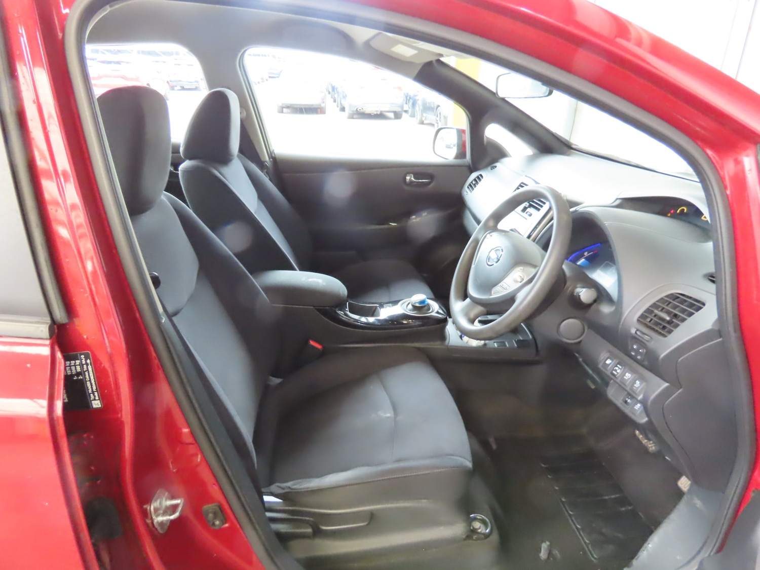 Used Nissan Leaf 2017 for sale - 76292856: Photo 10