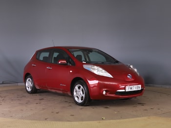 2017 (17) - 30kWh Acenta Hatchback 5dr Electric Auto (109 bhp)