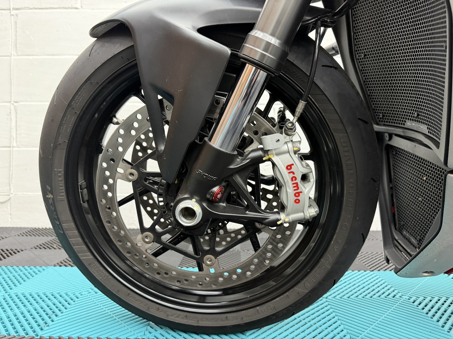 Ducati Streetfighter V4