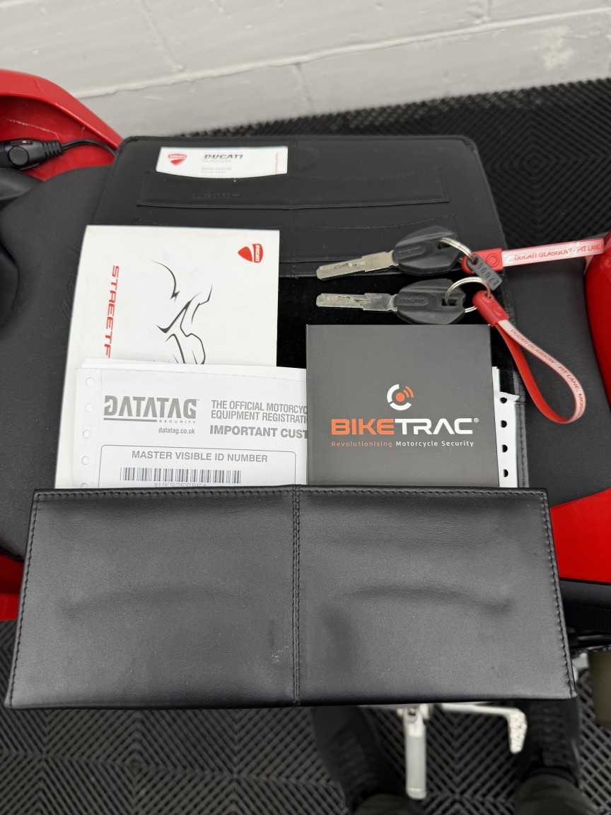 Ducati Streetfighter V4