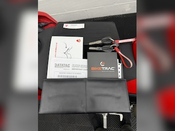 Used Ducati Streetfighter V4 2021 for sale - bike-77464854: Photo