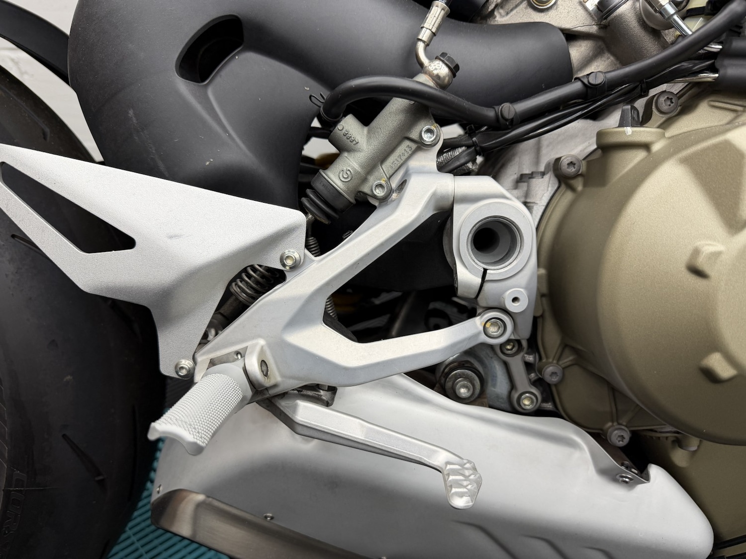 Ducati Streetfighter V4