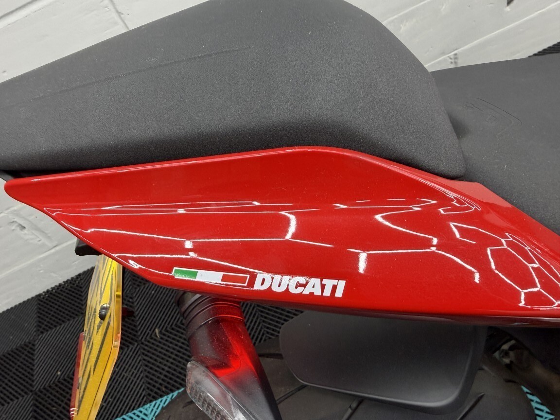 Ducati Streetfighter V4