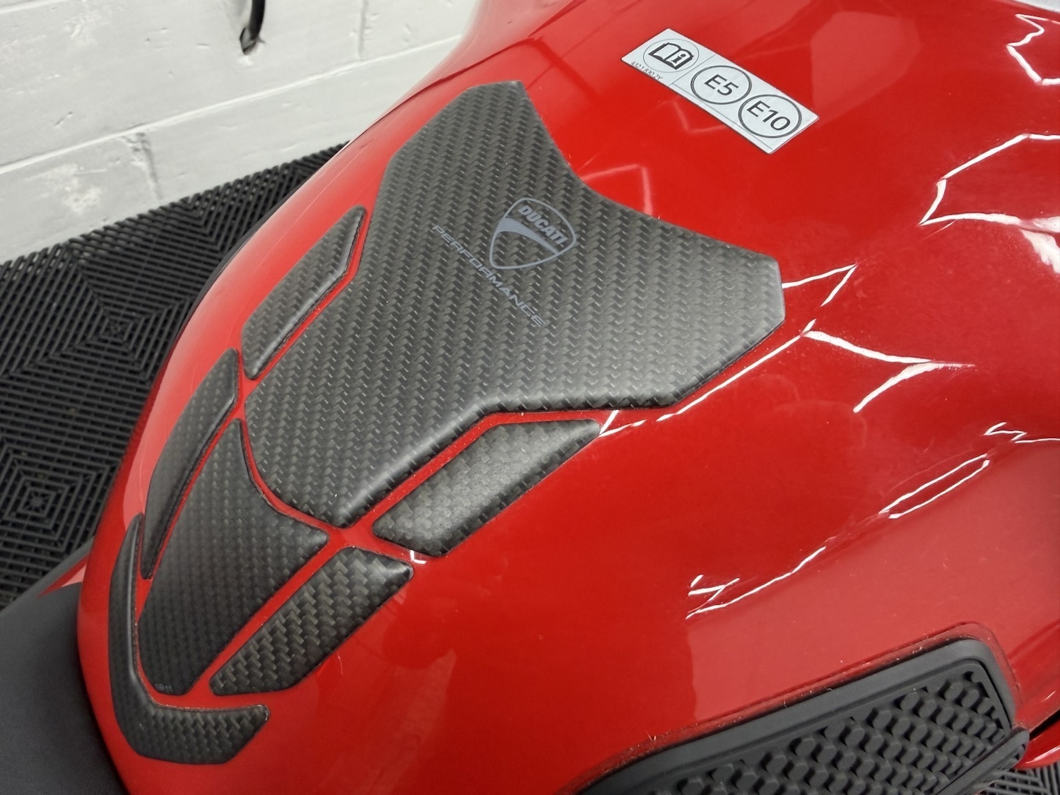 Ducati Streetfighter V4