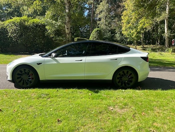 Used Tesla Model 3 2021 for sale - 75994610: Photo