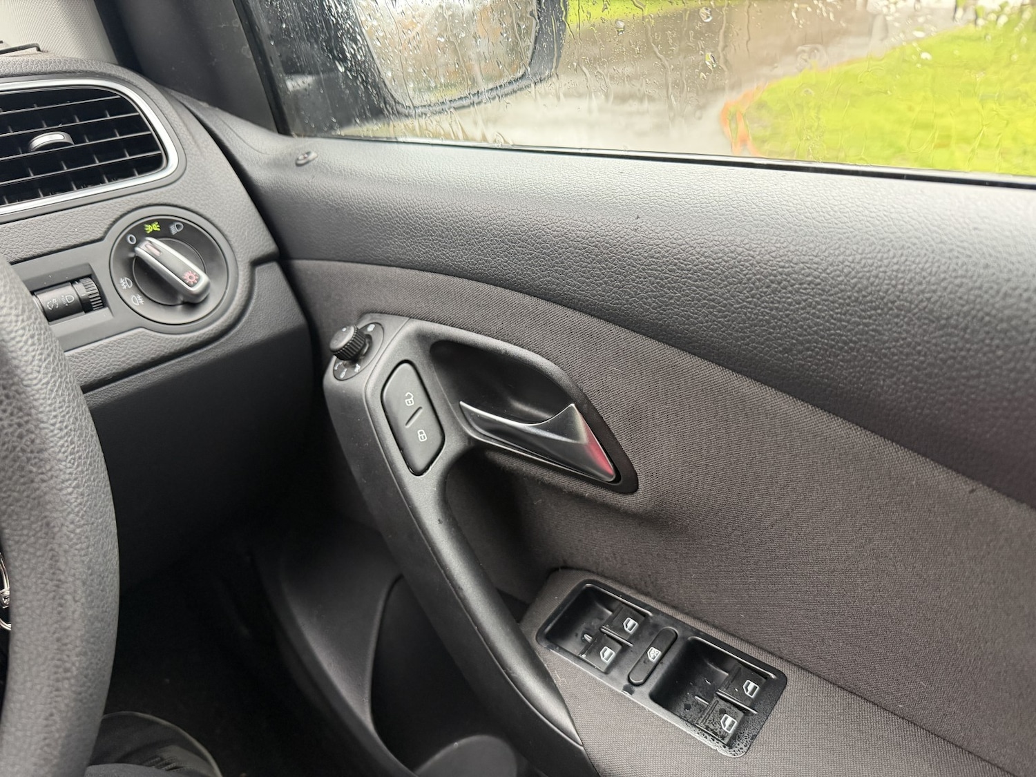 Used Volkswagen Polo 2012 for sale - 76845019: Photo 12