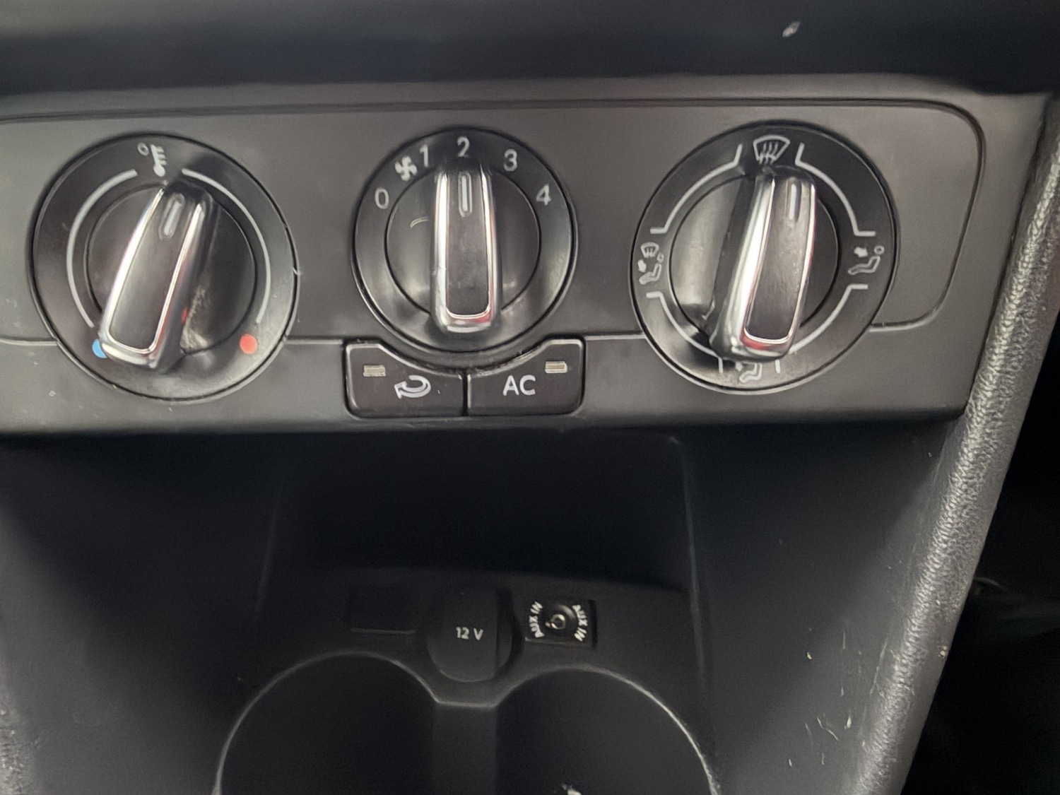 Used Volkswagen Polo 2012 for sale - 76845019: Photo 16