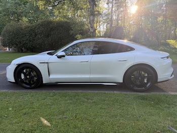 Used Porsche Taycan 2021 for sale - 78373360: Photo