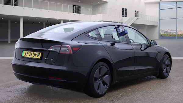 Used Tesla Model 3 2021 for sale - 76281371: Photo 5