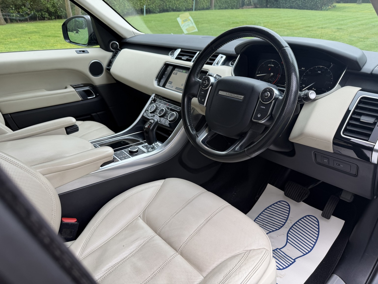 Used Land Rover Range Rover Sport 2015 for sale - 77807118: Photo 11